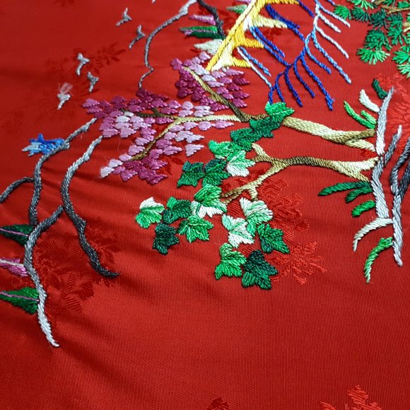 Red Kimono Style Embroidered Robe - Picture 7 of 15